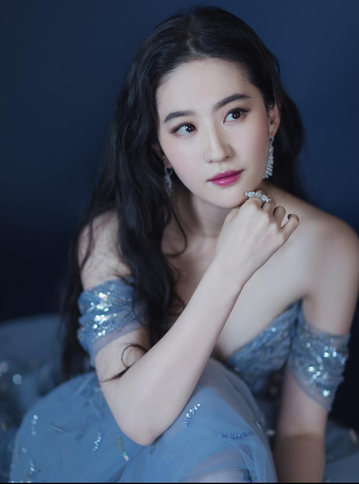 Tạ Đình Phong từ bỏ quốc tịch và áp lực mới của nghệ sĩ Trung Quốc ảnh 7 Tạ Đình Phong từ bỏ quốc tịch và áp lực mới của nghệ sĩ Trung Quốc ảnh 7