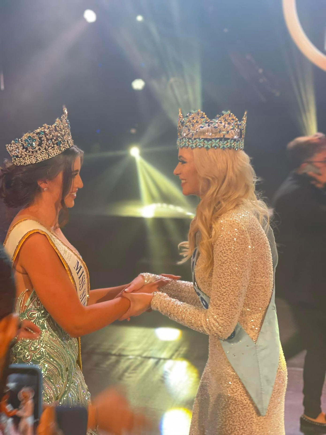 Là đương kim Hoa hậu của hai cuộc thi lớn trong Big5 nên cả hai nhận được sự quan tâm rất lớn của truyền thông.