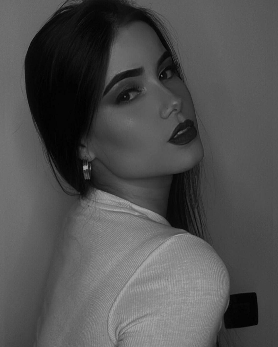 Các fans hy vọng Hirisley Jiménez sẽ tiếp tục lập thành tích cao cho Tây Ban Nha tại Miss Grand 2022.