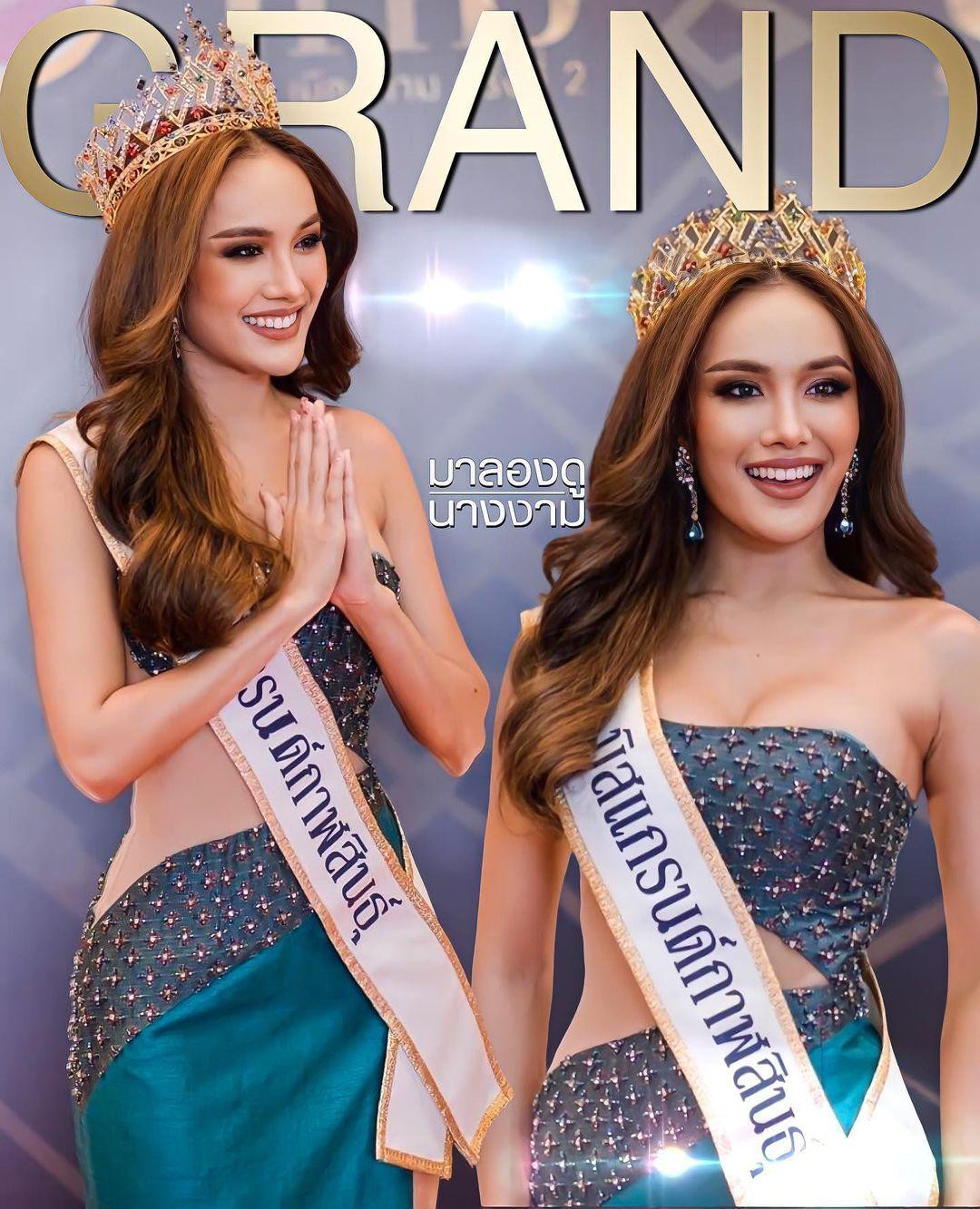 Miss Grand Kalasin nổi tiếng với lối catwalk mô phỏng điệu nhảy moonwalk. Miss Grand Kalasin nổi tiếng với lối catwalk mô phỏng điệu nhảy moonwalk.