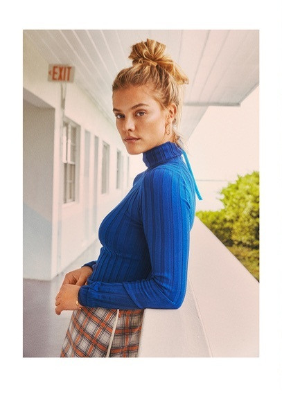 Bồ cũ Leonardo DiCaprio gợi cảm rạng ngời ảnh 10