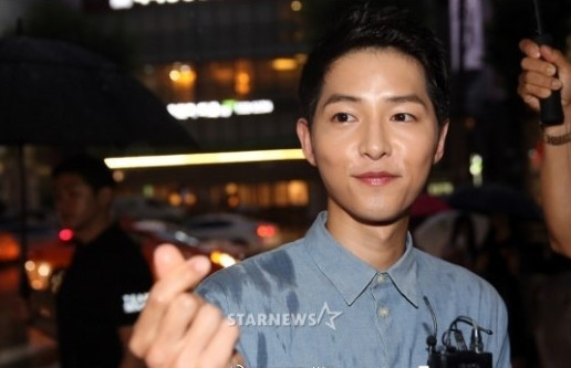 Song Hye Kyo vỡ òa hạnh phúc khi được Song Joong Ki cầu hôn ảnh 5