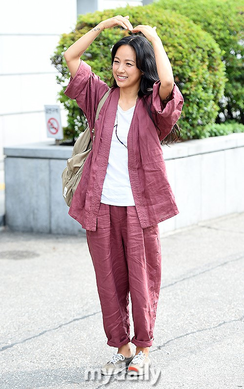 Fan ngất ngây ngắm Lee Hyori sành điệu gợi cảm ảnh 10