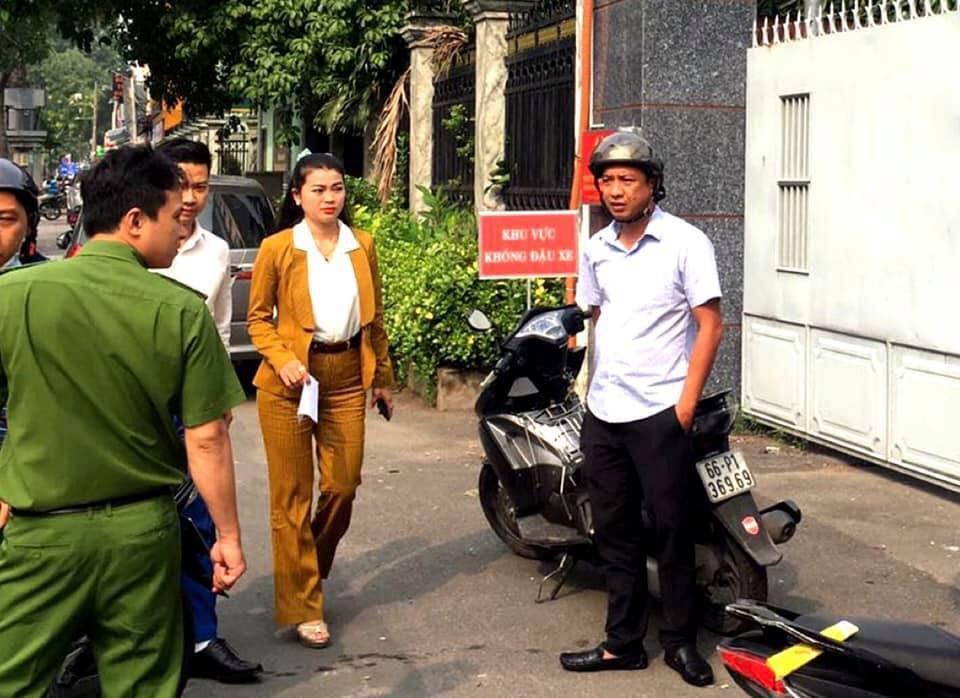 Người dân ùn ùn đến công an trình báo sau khi Chủ tịch Alibaba bị bắt ảnh 1