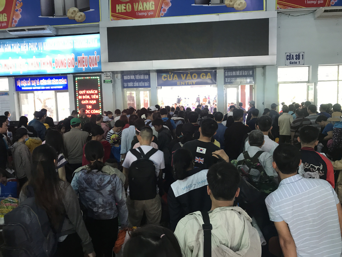 Ga Sài Gòn chính thức nhận đặt vé tàu Tết Canh Tý 2020 ảnh 1