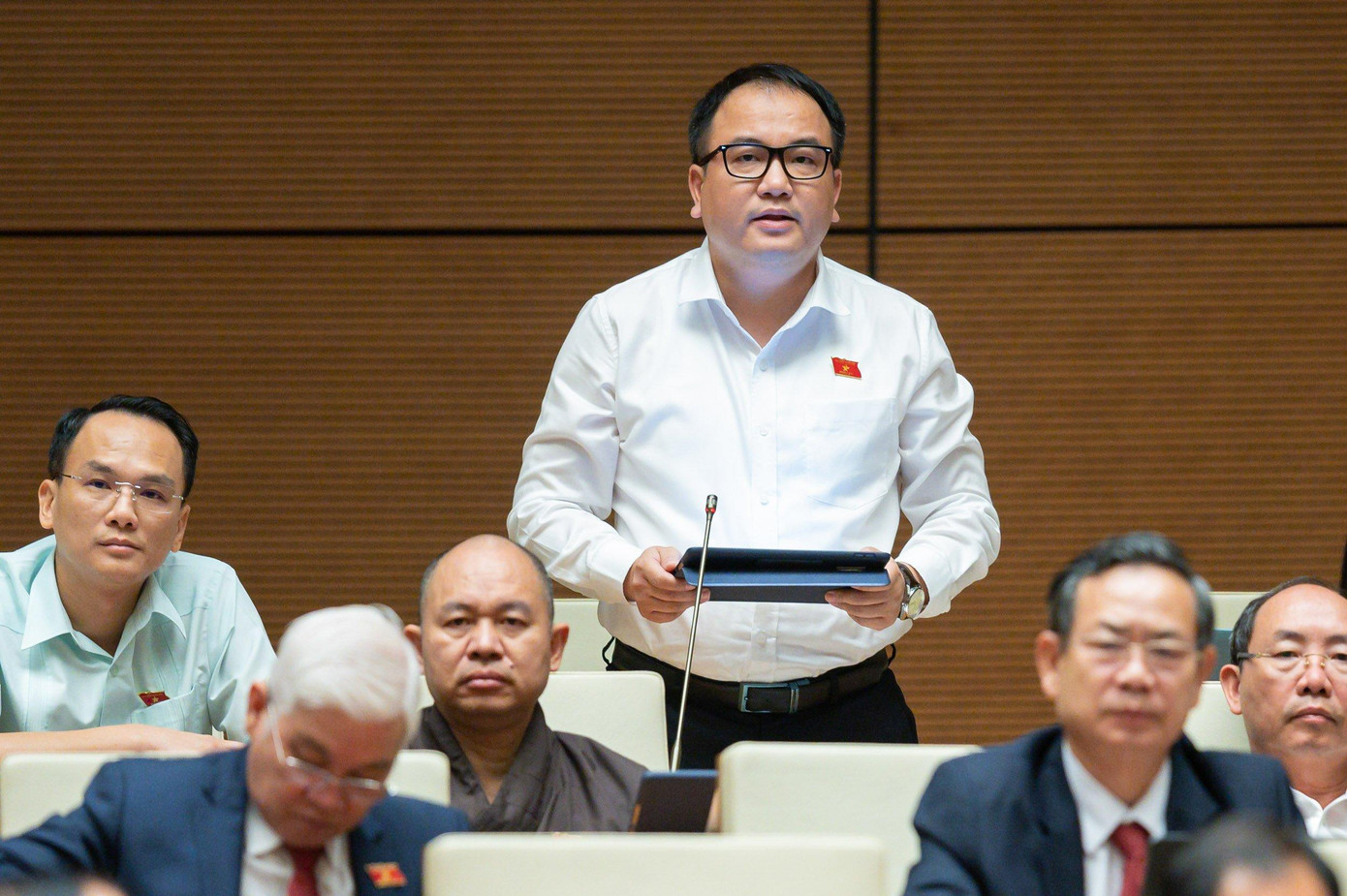 Đại biểu Phạm Trọng Nghĩa – Đoàn ĐBQH tỉnh Lạng Sơn. Ảnh Như Ý