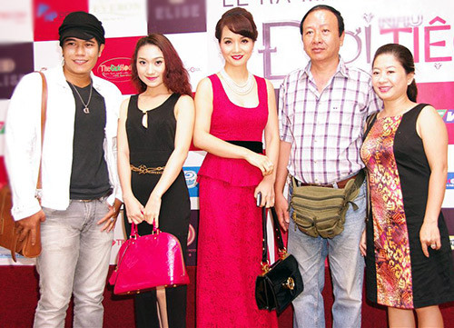 Ekip thực hiện bộ phim