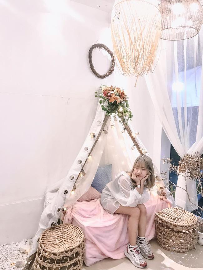 Hình ảnh Đoan Minh ngoài đời thực.