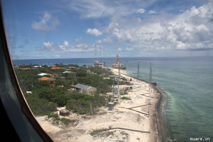 Đảo Trường Sa Lớn nhìn từ trên cao (từ máy bay M28 Skytruck )