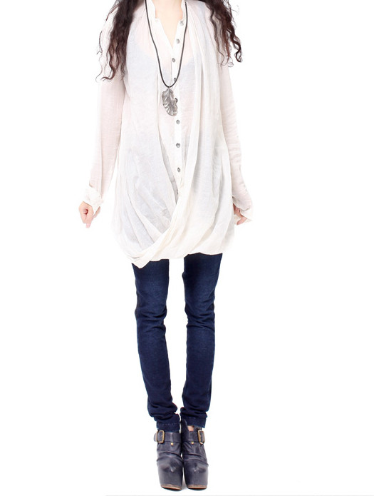 Áo sơ mi trắng với quần jeans sắn gấu đơn giản Thêm chiếc thắt lưng cá tính Thêm chiếc áo khoác nhẹ cho ngày lành lạnh Một phong cách mới khi chiếc áo kết hợp với quần ôm Mới mẻ khi đi cùng chiếc áo khoác nhẹ Biến hóa thành style rất "ngầu" rồi phải không? Dịu dàng mà cá tính khi đi cùng chiếc váy jean Thướt tha cùng chân váy bohemian.