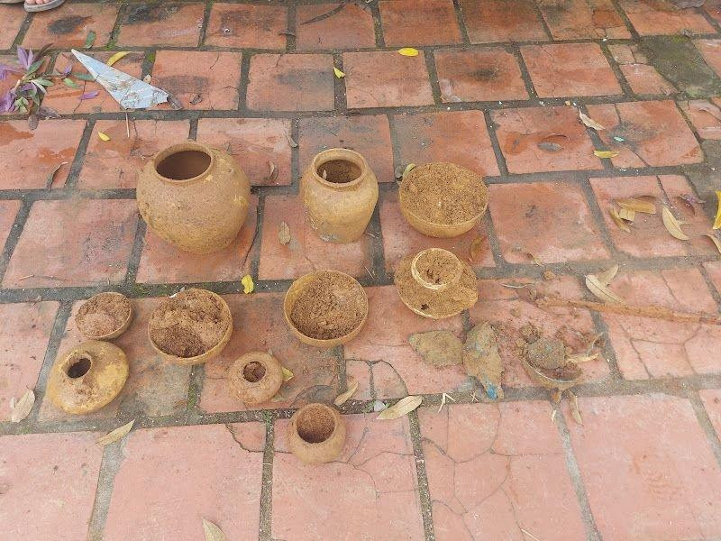 Hiện vật tìm thấy bên trong kiến trúc hình vòm