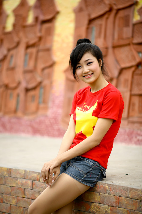 Trên con đường gốm sứ (đường Yên Phụ, Hà Nội)