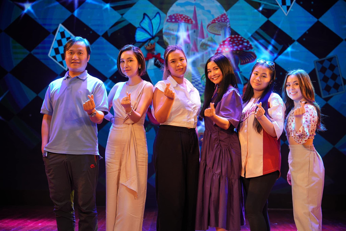 Giám đốc âm nhac, vocal coach, đạo diễn, cố vấn, 2 biên đạo.