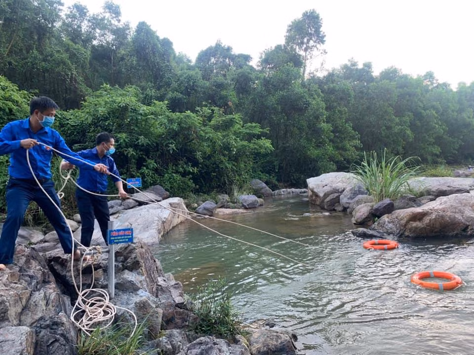 Điểm đặt phao cứu sinh tại các ao hồ, sông suối, điểm có nguy cơ xảy ra đuối nước cao ở Hà Tĩnh