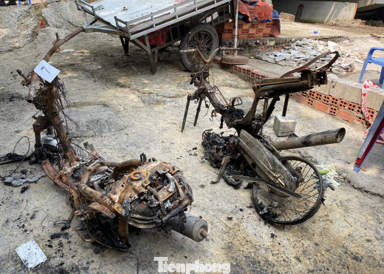 Theo thông tin ban đầu, vụ cháy xảy ra vào khoảng hơn 1h sáng tại căn nhà trên đường Nguyễn Thị Định, phường Cát Lái, TP. Thủ Đức.