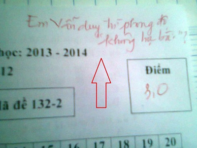 Gần đây, trên các diễn đàn và mạng xã hội liên tục lan truyền những lời phê độc của giáo viên