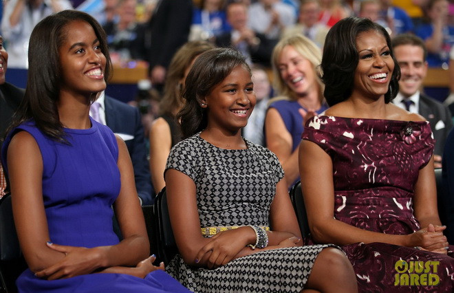 Ba mẹ con nhà Obama diện những bộ đầm cá tính tại đại hội Đảng Dân chủ tháng 9-2012