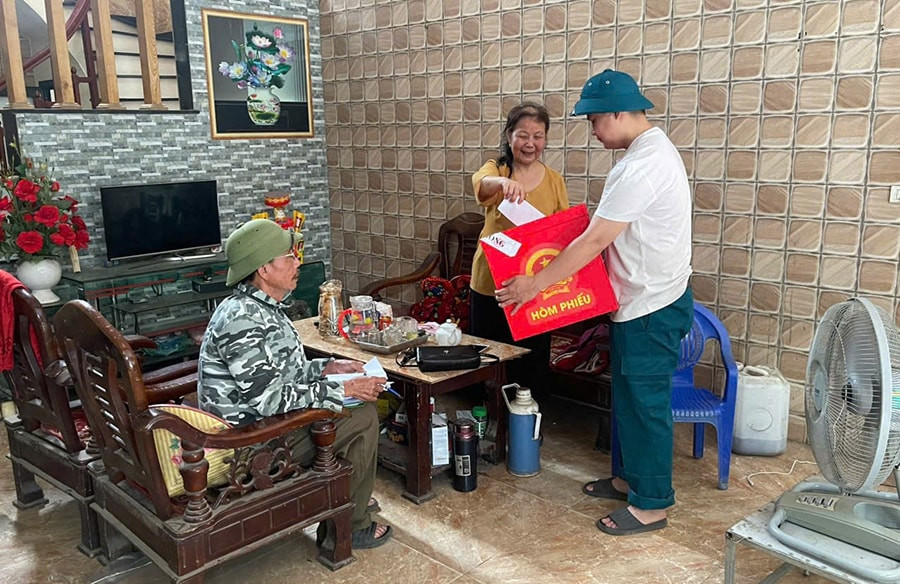 Các quận, huyện trên địa bàn Hà Nội tổ chức lấy ý kiến nhân dân phương án sắp xếp đơn vị hành chính cấp xã. Các quận, huyện trên địa bàn Hà Nội tổ chức lấy ý kiến nhân dân phương án sắp xếp đơn vị hành chính cấp xã.