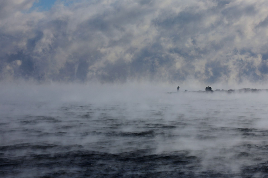 Biển bốc khói lạnh ở Massachusetts ngày 4/2