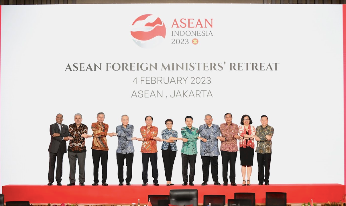 Các bộ trưởng dự Hội nghị hẹp Bộ trưởng Ngoại giao ASEAN ngày 4/2. (Ảnh: Mofa)