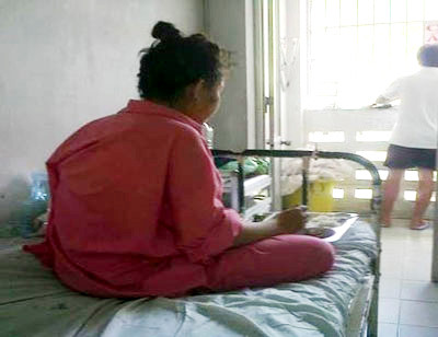 Chị Duyên, nạn nhân vụ tạt a xít tại Bệnh viện Chợ Rẫy. Chị Duyên, nạn nhân vụ tạt a xít tại Bệnh viện Chợ Rẫy