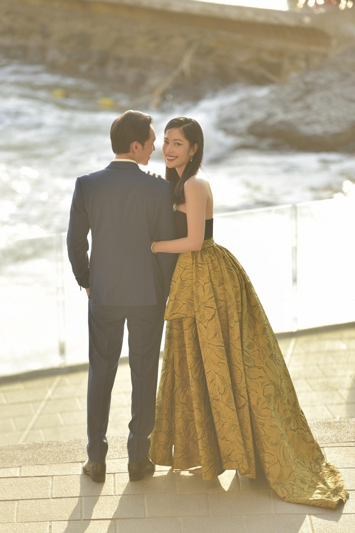 Phải chăng Bạch Công Khanh không có tình cảm đặc biệt với Nam Em? Phải chăng Bạch Công Khanh không có tình cảm đặc biệt với Nam Em?