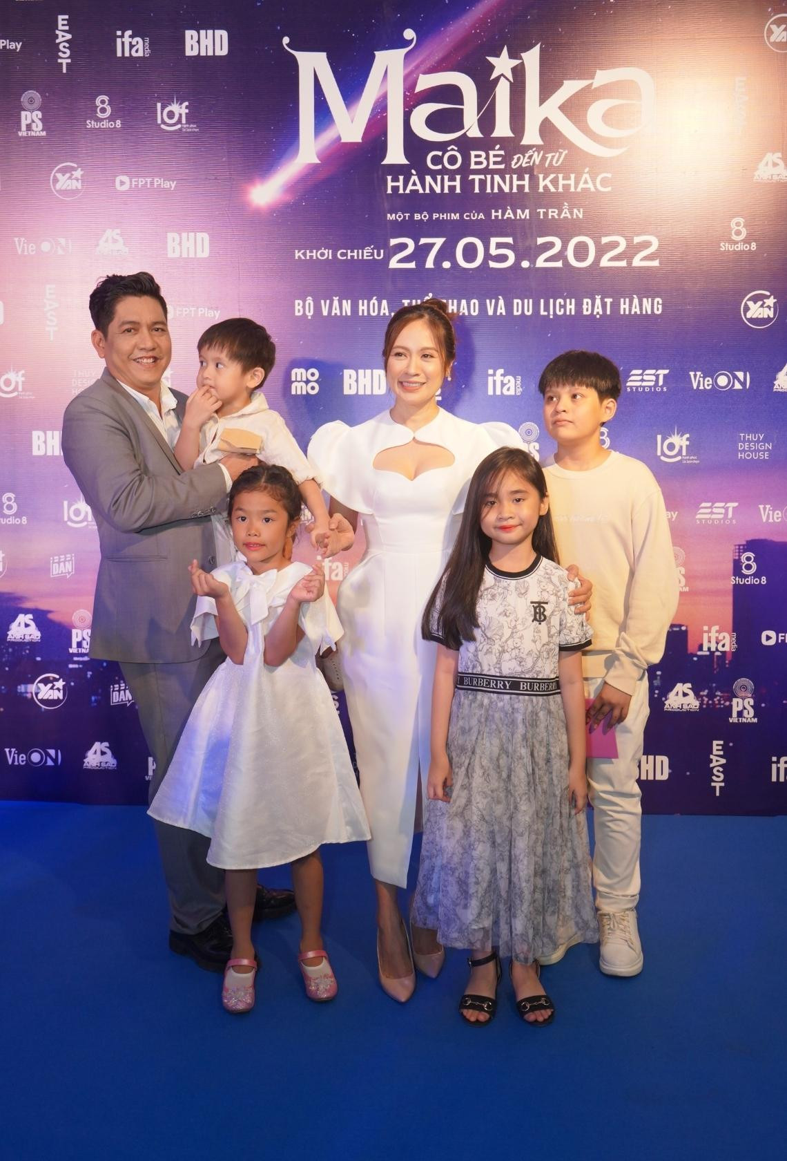 Gia đình đạo diễn Đức Thịnh và nữ diễn viên Thanh Thúy Gia đình đạo diễn Đức Thịnh và nữ diễn viên Thanh Thúy