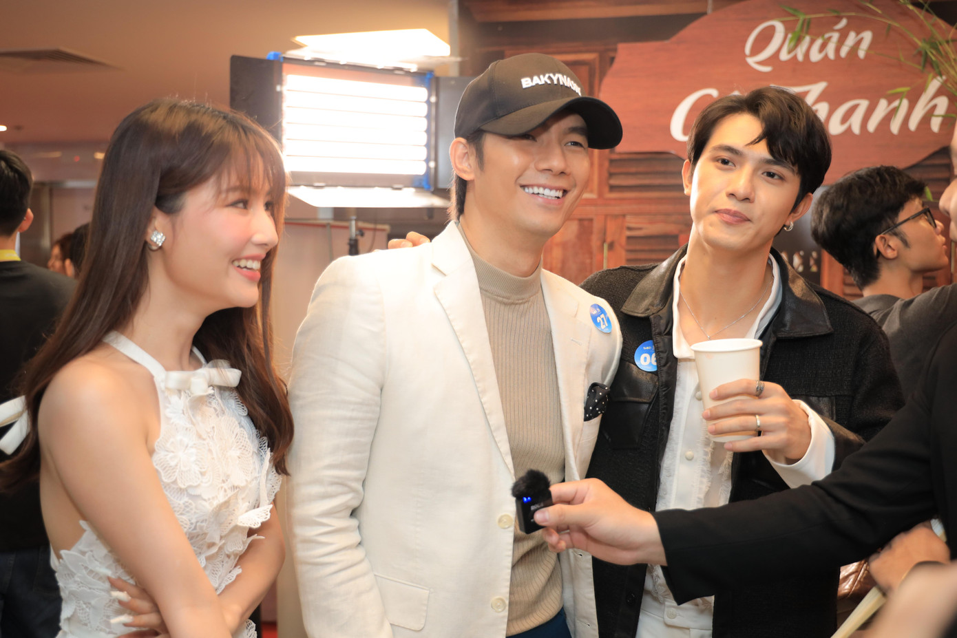 Trong Giấc Mơ Của Mẹ, cả hai vào vai anh em ruột. Trong Giấc Mơ Của Mẹ, cả hai vào vai anh em ruột.