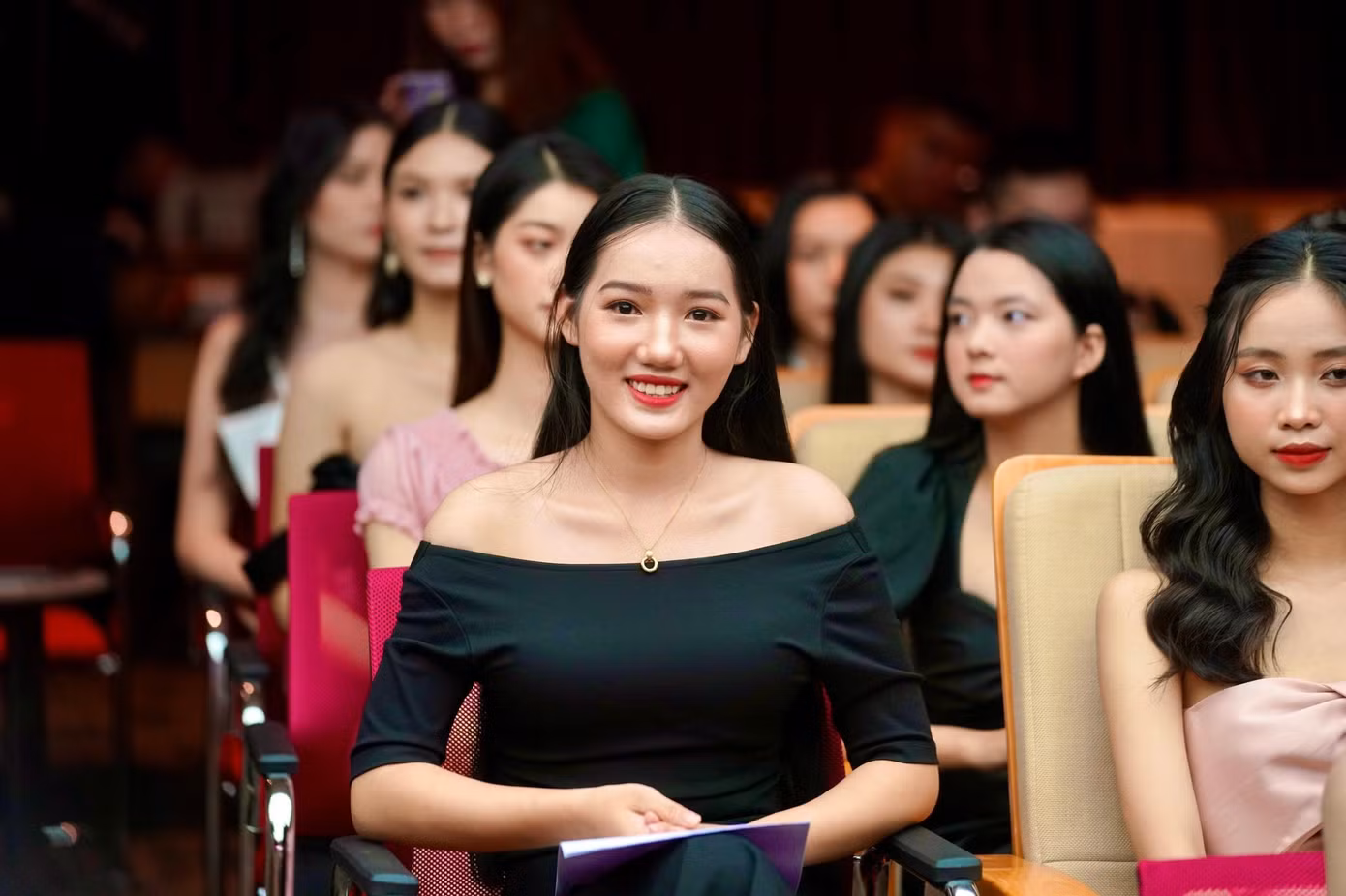 Dàn thí sinh sở hữu nhan sắc cũng như thành tích học tập ấn tượng.