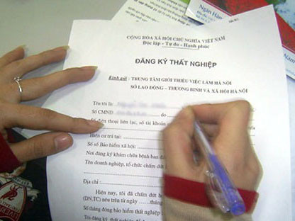 Tổng số nợ bảo hiểm thất nghiệp đến 31/12/2011 là 374,735 tỷ đồng (7,1% số phải thu)