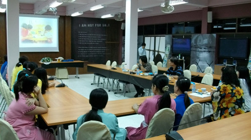 Bên trong Trung tâm bảo vệ và dạy nghề Kredtrakarn. Ảnh: V.Hoàn. Bên trong Trung tâm bảo vệ và dạy nghề Kredtrakarn. Ảnh: V.Hoàn