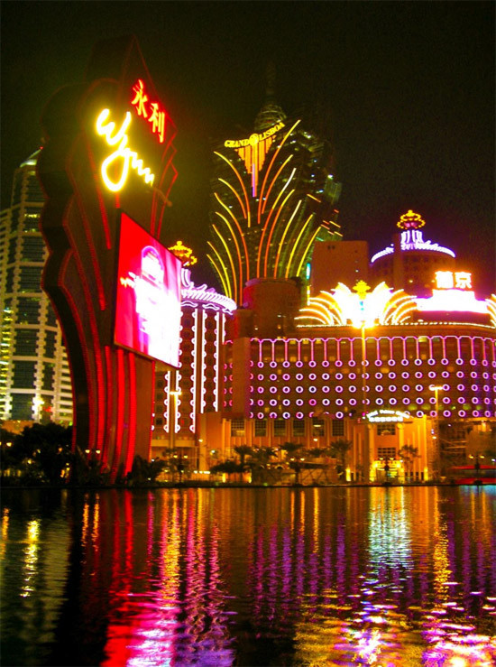 “Đại gia” sòng bạc Mỹ Steve Wynn mở sòng bạc ở Macau vào năm 2006. Hiện 2/3 doanh thu sòng bạc của tỷ phú này đến từ Macau.