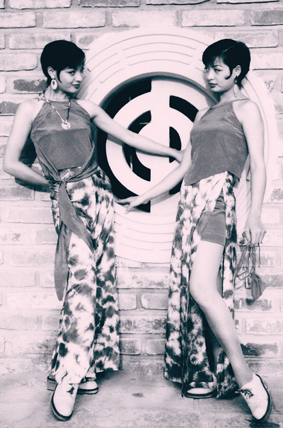 Thông qua cuốn sách và những hình ảnh trải dài suốt 20 năm làm nghề mẫu, Thúy Hằng - Thúy Hạnh hy vọng, khán giả sẽ hiểu hơn về hai chị em trong quá khứ và hiện tại