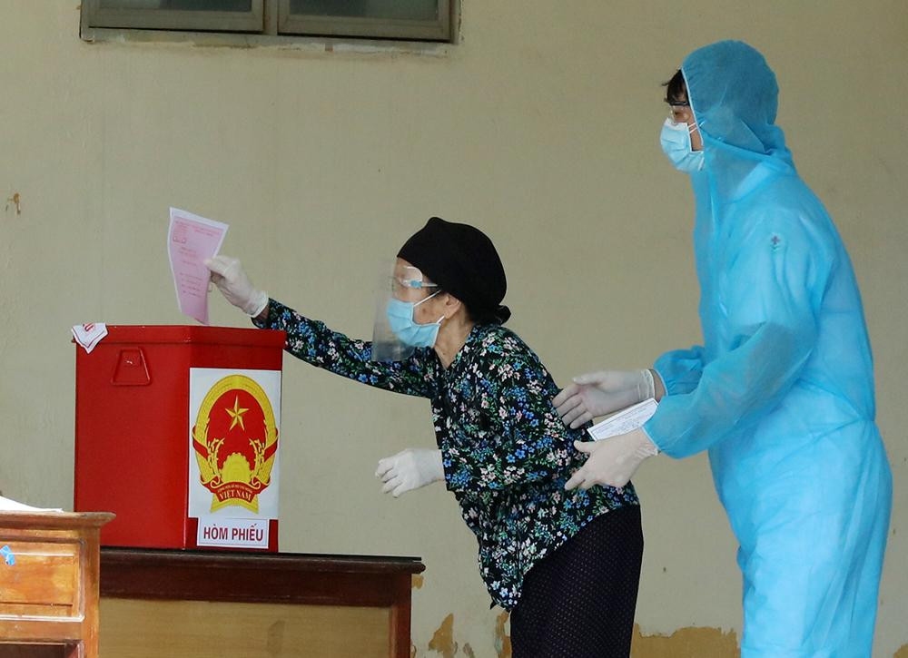 Khu vực bỏ phiếu số 07 với 5 địa điểm bỏ phiếu (Bộ CHQS tỉnh và 4 khu cách ly tập trung của tỉnh ở phường Khắc Niệm, phường Đại Phúc, Trường Cao đẳng Sư phạm và Trường Chuyên Bắc Ninh thuộc thành phố Bắc Ninh).