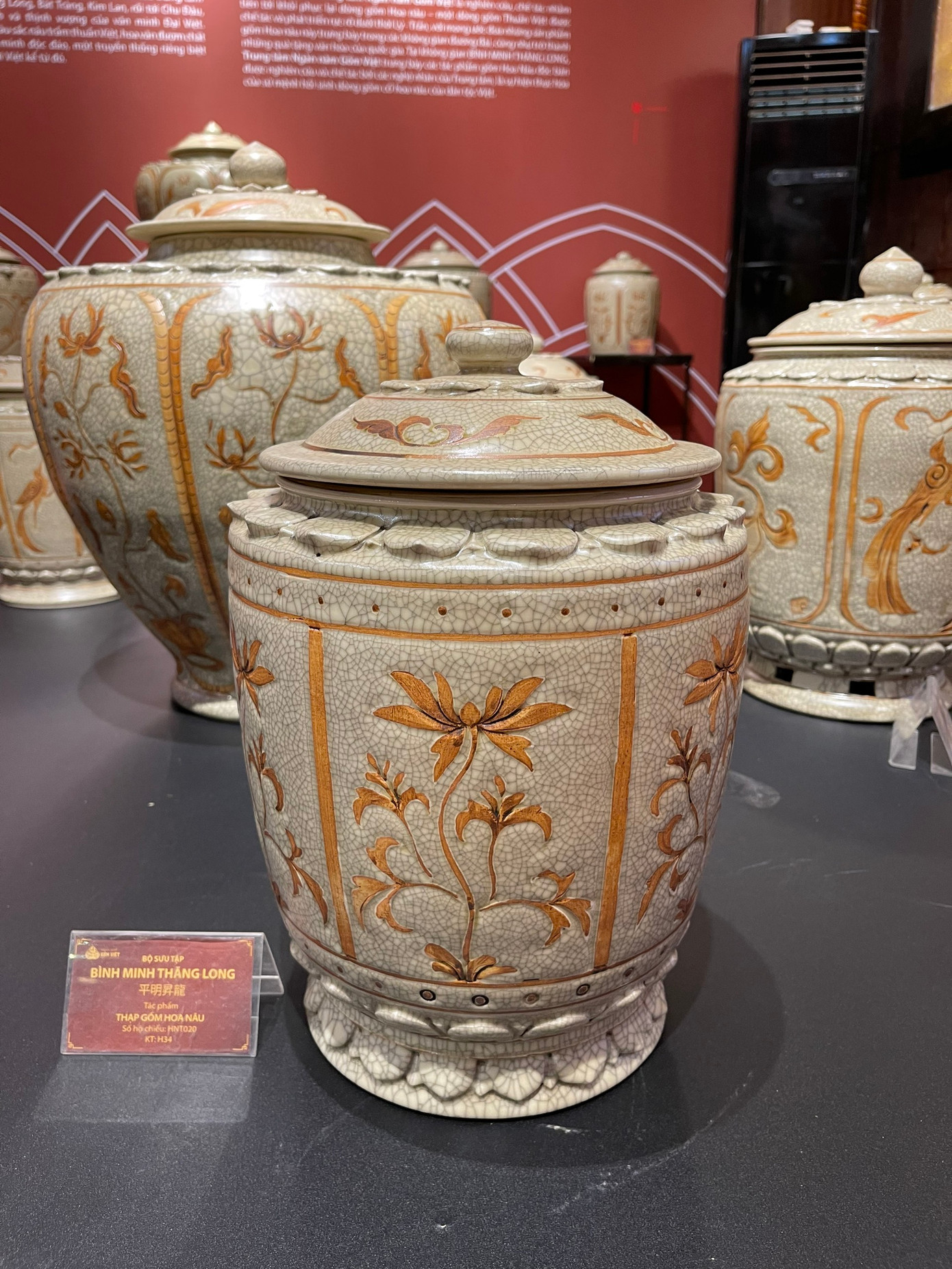 Những sản phẩm được phục dựng từ di sản gốm hoa nâu từ thời Lý - Trần.