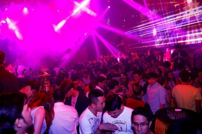 Bộ Văn hóa, Thể thao và Du lịch được giao sớm nghiên cứu rà soát, sửa đổi Nghị định 54 về dịch vụ kinh doanh karaoke, vũ trường.