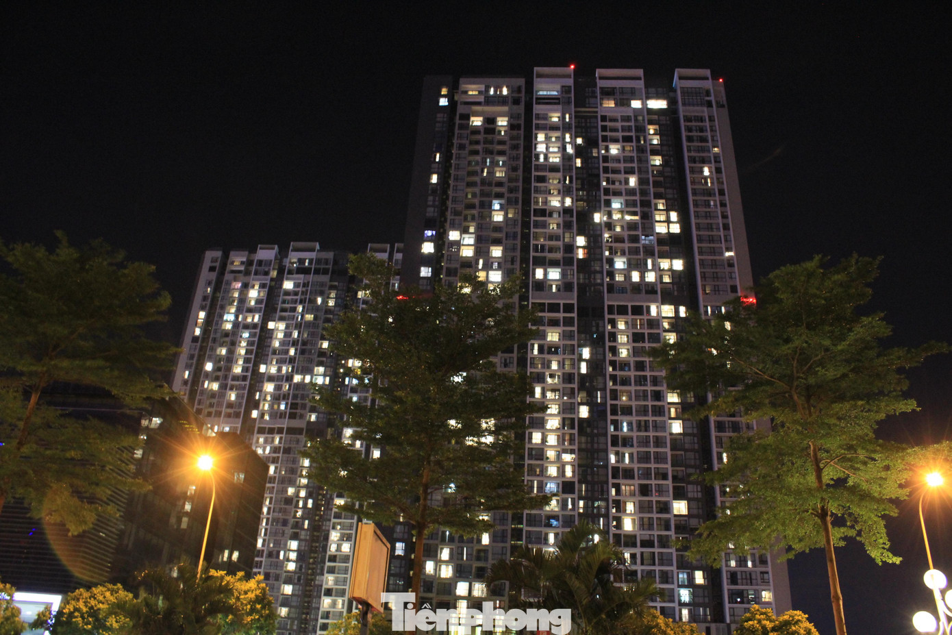 Nhà chung cư luôn là thị trường được nhiều người quan tâm, nhất là các thành phố lớn. Tuy nhiên, việc giá căn hộ tăng cao càng gây khó khăn cho nhiều người mua nhà.