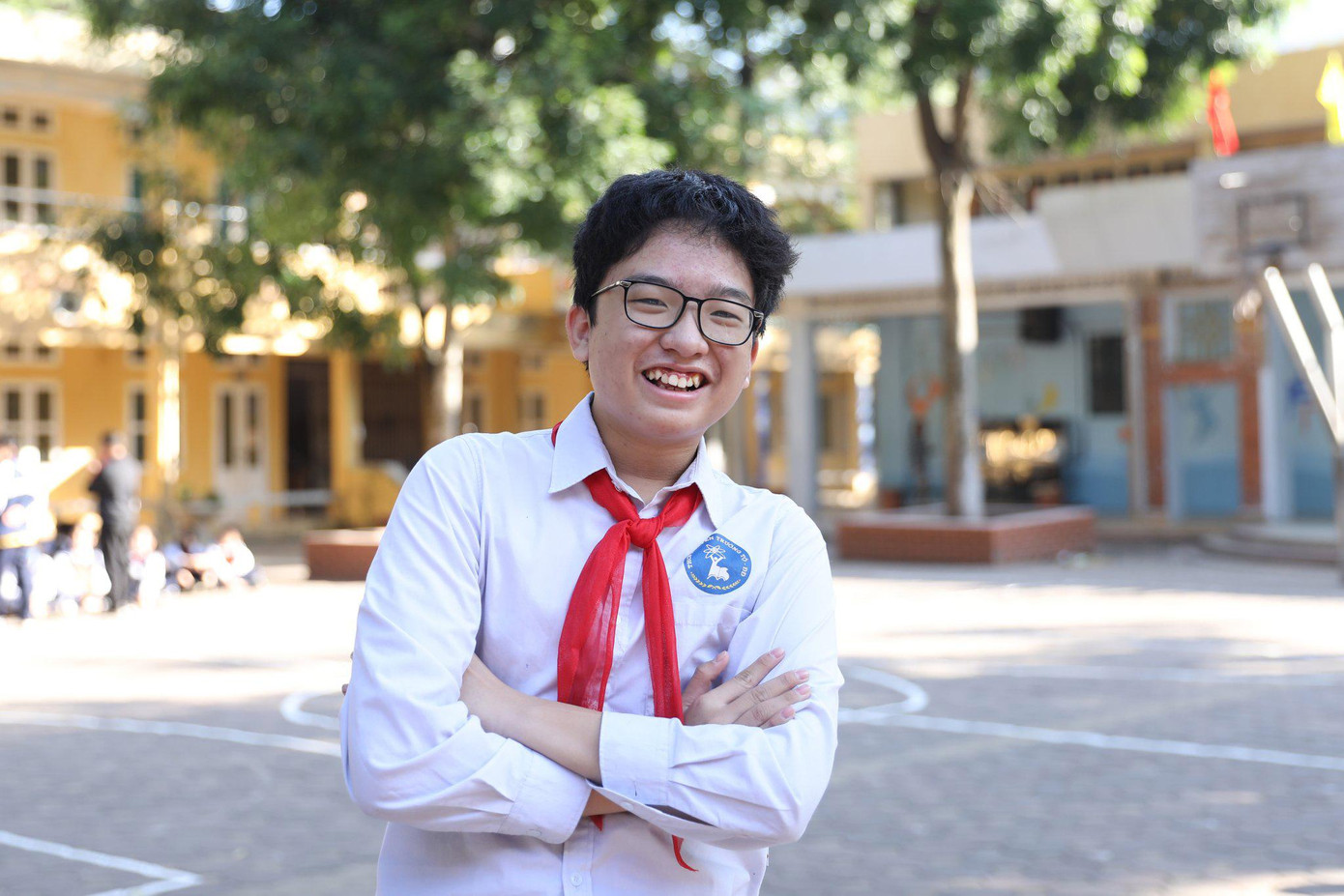 An Bình Minh, thủ khoa THPT chuyên Khoa học Tự nhiên, cựu học sinh THCS Nguyễn Trường Tộ. An Bình Minh, thủ khoa THPT chuyên Khoa học Tự nhiên, cựu học sinh THCS Nguyễn Trường Tộ.