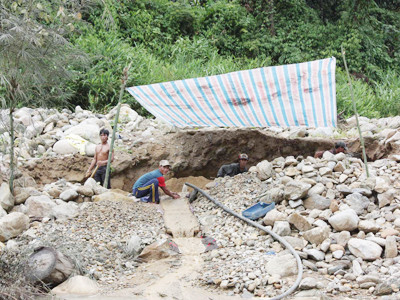 Một lán trại thổ phỉ 