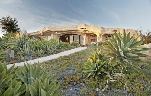 Cuộc sống tiện nghi trong các hang đá ảnh 17