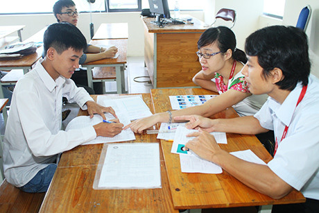 Ngồi phòng có điều hòa, thí sinh thoải mái ảnh 2