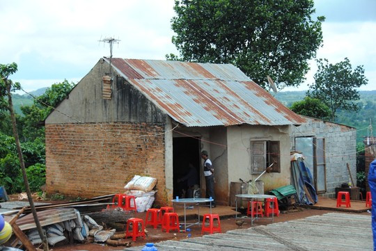 Đại tang gia đình có 3 đứa con chết đuối ảnh 1