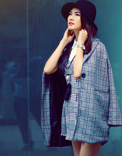 Anh Thư sành điệu với trang phục dạo phố ảnh 5