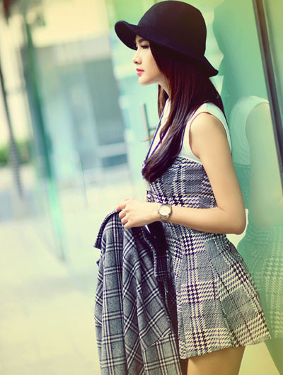 Anh Thư sành điệu với trang phục dạo phố ảnh 6