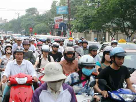 Đường Trường Chinh được kỳ vọng sẽ hết ùn tắc sau năm 2015 . Đường Trường Chinh được kỳ vọng sẽ hết ùn tắc sau năm 2015