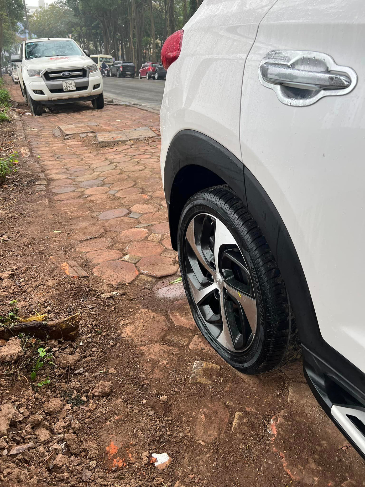 Cơ quan công an phường Hoàng Liệt đang điều tra, làm rõ vụ việc. Ảnh:FB.