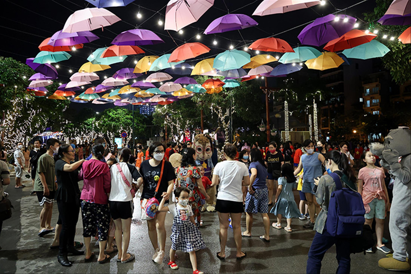 Phố đi bộ Trịnh Công Sơn tái khởi động sau một thời gian vắng khách