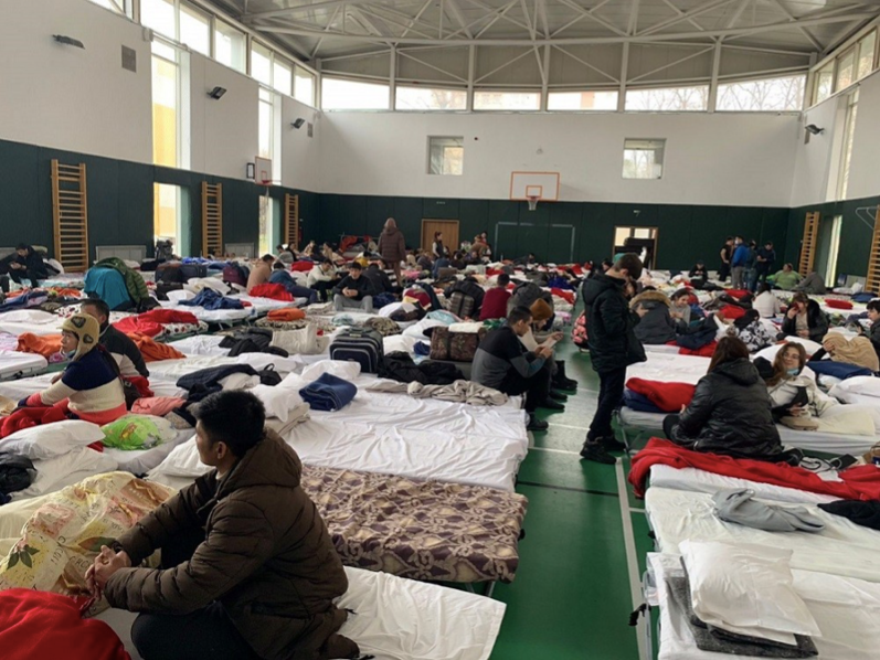 Một điểm tiếp nhận người Việt từ Ukraine sang Romania. Ảnh: Đại sứ quán Việt Nam tại Romania Một điểm tiếp nhận người Việt từ Ukraine sang Romania. Ảnh: Đại sứ quán Việt Nam tại Romania