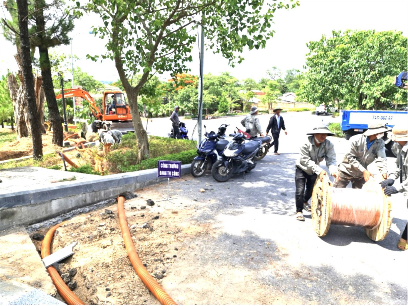 Công ty Việt Anh đang tiến hành thi công gói thầu số 1 tại Nghĩa trang Liệt sĩ Quốc gia Đường 9