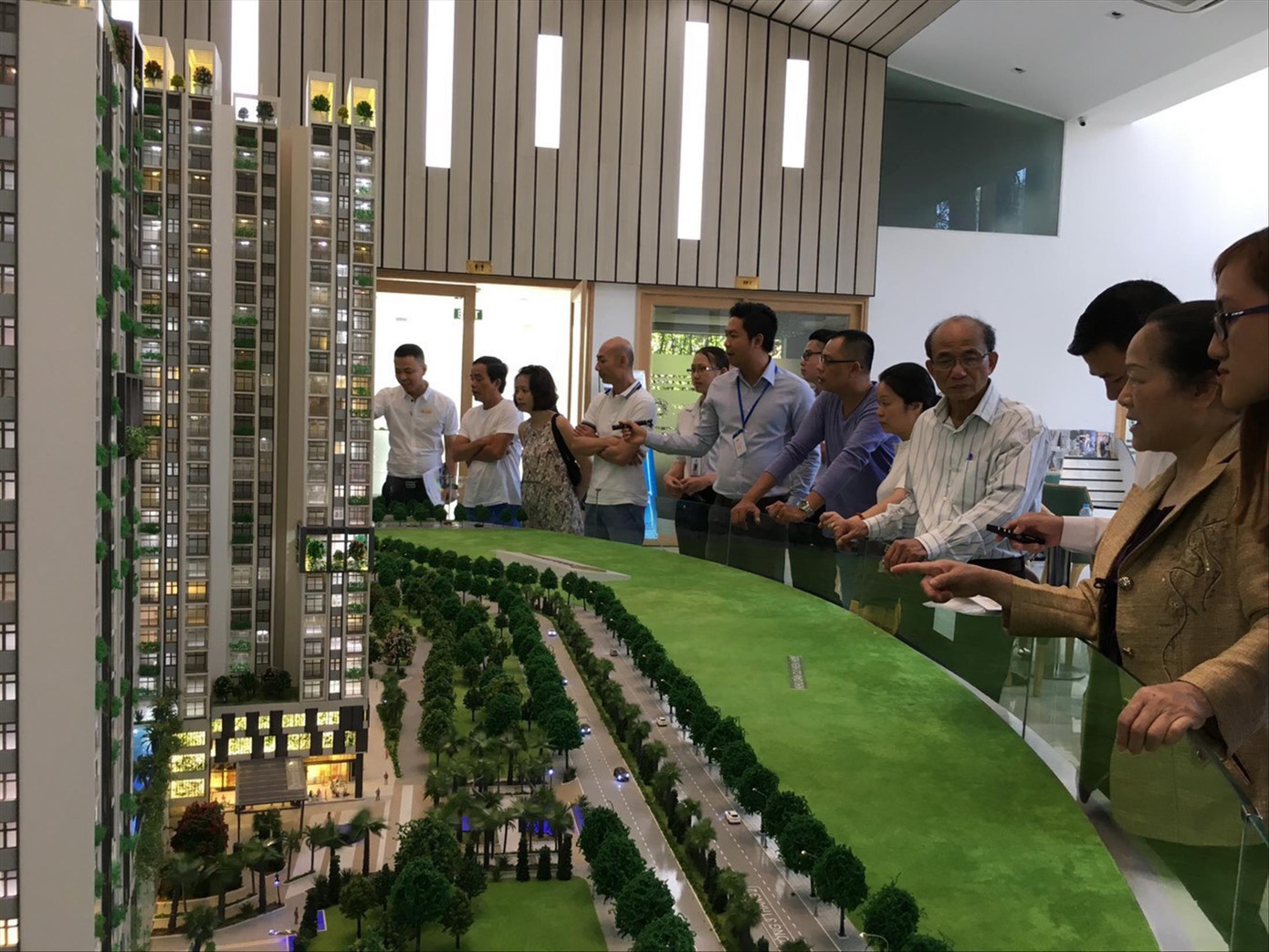 Hiện nay chưa có các tổ chức tư vấn uy tín đánh giá, xếp hạng tín nhiệm doanh nghiệp để đảm bảo minh bạch thông tin và bảo vệ nhà đầu tư trái phiếu